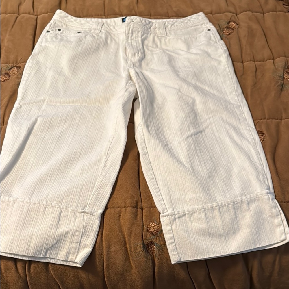 relativity size 16 True White Cropped Pants size 16 EUC